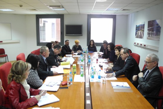 Članovi Komisije za finansije i budžet Doma naroda PSBiH posjetili Centralni ured Uprave za indirektno oporezivanje BiH